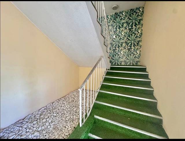 120M² FULL FLOOR TO LET IN BULWER